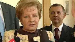 Zyta Gilowska potwierdza, że w ministerstwie finansów trwają prace nad podatkiem, które ma wyciągnąć więcej pieniędzy z kieszeni najbogatszych Polaków. Na razie nie wiadomo jednak jakiego rodzaju obciążenie miałoby to być. Wiadomo jednak, że będzie to prawdopodobnie rozwiązanie stosowane już w niektórych krajach Europy Zachodniej.