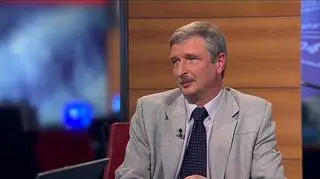 Benzyna rekordowo droga. Za litr popularnej 95-tki trzeba płacić nawet 5 złotych 30 groszy. W  górę poszły też ceny oleju napędowego. O rynku paliwowym rozmawialiśmy z Krzysztofem Romaniukiem, dyrektor ds. analiz rynku paliw Polskiej Organizacji Przemysłu i Handlu Naftowego.