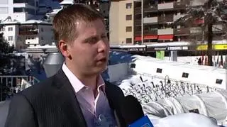 Obrót akcjami spółek nienotowanych na giełdzie - mogłoby się zdawać, karkołomne zadanie. Okazuje się jednak, że nie dość, że możliwe, to jeszcze przynoszące całkiem przyzwoite zyski, jeśli obracamy akcjami takich spółek, jak choćby popularny, choć nienotowany Facebook. Gościem zespołu TVN CNBC w Davos był BARRY SILBERT, prezes i założyciel spółki Second Market, umożliwiającej taki właśnie handel.