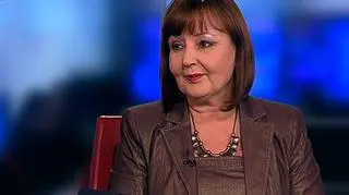 Minister Pracy nie poprzestaje na pomyśle ograniczenia lub nawet zawieszenia transferów z ZUS do OFE. We wtorek premier Donald Tusk zapewnił, że ograniczenie przekazywania składek do funduszy emerytalnych jest mało prawdopodobne. Jolanta Fedak skłania się do modelu szwedzkiego, w którym emeryturami zarządza w dużej mierze państwo. O szczegółach w magazynie "90 Minut" z minister pracy i polityki społecznej Jolantą Fedak, rozmawiał Marek Tejchman.