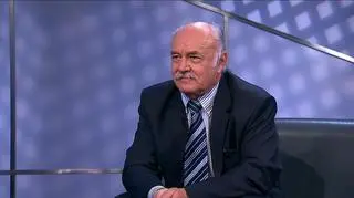 Bani Walid, Syrta i Saba na Saharze – to główne ośrodki w Libii, których nie kontrolują powstańcy. Od lutego trwają walki w Libii. Tymczasem tureckie, czy francuskie firmy chcą już inwestować na tych terenach. Z kim negocjować w Trypolisie – o tym rozmawiamy z Piotrem Zienkiewiczem prezesem firmy Project Management Intertecno, która prowadziła projekty przed wojną i teraz chce wrócić na ten rynek.