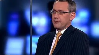 Bank Ochrony Środowiska wypuścił na rynek nową ofertę, która według analityków banku, jest na tyle atrakcyjna, że przyciągnie uwagę Polaków. Pomimo znaczących strat, BOŚ jest w trakcie poszukiwania nowych rozwiązań technologicznych, które pozwolą bankowi na dalszy rozwój. Ponadto w programie "Rynki dnia" Robert Stanilewicz pytał prezesa BOŚ Mariusza Klimczaka o przetarg na system informatyczny dla banku, na który umowa z IBM została podpisana w 2004 a do dzisiaj system nie funkcjonuje.