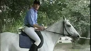 Dziś w magazynie "Firma" pomagamy wspiąć się na koński grzbiet, czyli uruchamiamy stadninę.