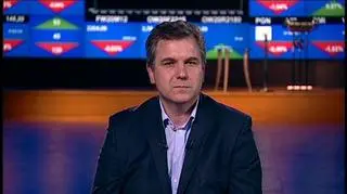 Od 1. maja kontrakty walutowe na warszawskiej giełdzie odbywają się na nowych zasadach. Stawki opłat za obrót kontraktami spadły dziesięciokrotnie, co ma zachęcić do handlu. O szczegółach całej akcji mówił w TVN CNBC Bogdan Kornacki, główny specjalista w zespole finansowych rynków terminowych GPW.