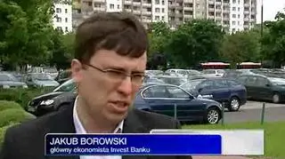 Przedłużająca się walka z żywiołem i rosnące koszty usuwania szkód - to czynniki, które dzisiaj napędzają spekulacje na temat możliwości nowelizacji tegorocznego budżetu. Szef rządu odpowiada, że nie ma potrzeby, ale środowisko ekonomistów jest podzielone. Dlaczego ewentualna nowelizacja wcale nie musi oznaczać wprost zwiększania deficytu? O tym Marek Klapa. 