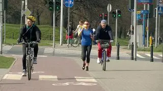 Z funduszy europejskich na lata 2014-20 na transport rowerowy przeznaczymy łącznie około 375,5 mln euro - podkreśliła Wasiak
