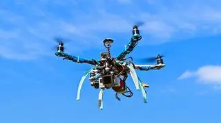 Choć chińska technologia pozostaje w tyle za Stanami Zjednoczonymi i Izraelem, które są największymi na świecie sprzedawcami bezzałogowych statków powietrznych (UAV), to Chiny przyciągają coraz więcej kupujących z zagranicy
