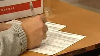 Pewne są tylko - śmierć i podatki. A często podatki to śmierć dla zysków - zwłaszcza w Polsce. Nasz kraj jest jednym z najmniej przyjaznych krajów pod względem systemu podatkowego - dodatkowo jest gorzej niż było. Dlaczego i kiedy może się to zmienić, a fiskus przestanie wysysać pieniądze z naszych portfeli.