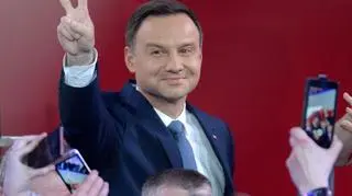 51,55 proc. dla Andrzeja Dudy, 48,45 proc. dla Bronisława  Komorowskiego – tak wygląda ostateczny wynik na mecie tego wyścigu, a frekwencja , jak podaje Państwowa Komisja Wyborcza, wyniosła 55,34 proc.  
