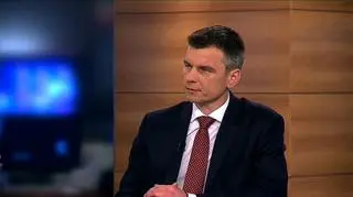 W sumie w portfelach akcyjnych OFE na koniec 2011 roku znajdowało się blisko 300 składników. Wszystkie fundusze ulokowały część aktywów w akcjach największych spółek na giełdzie. Wśród nich, najwięcej środków trafiło do PGE, PKN Orlen, KGHM oraz LWB Bogdanka - w każdym przypadku była to kwota przekraczająca 2 mld zł. O inwestycjach OFE rozmawiamy z Tomaszem Publicewiczem, prezesem Analiz Online.