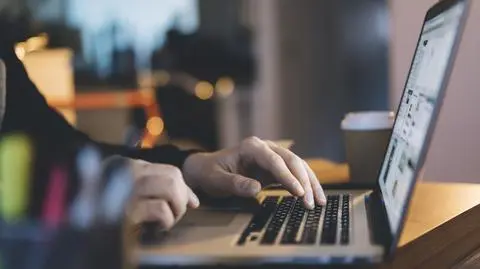 Koronawirus w Polsce. Prezes UOKiK ostrzega przez oszustami