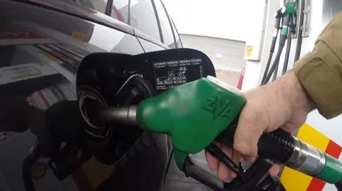 Ceny na stacja spadają, ale już nieco wolniej