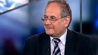 Lepsze od planu wykonanie budżetu po lipcu to dobra prognoza na resztę roku – zauważył w TVN CNBC Biznes dr Andrzej Raczko, były minister finansów. Z danych resortu wynika, że deficyt po lipcu wyniósł trochę ponad 15 miliardów złotych czyli spadł do niecałych 83% z prawie 92% w czerwcu. Jednak ekonomiści ostrzegają - prawdziwy problem minister finansów może mieć dopiero przy konstruowaniu przyszłorocznego budżetu państwa. O raporcie Ministerstwa Finansów oraz jego przełożeniu na realną gospodarkę państw rozmawialiśmy w programie "90 minut".