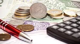 Trzy czwarte Polaków nie zauważyło deflacji, a blisko 40 proc. zaczyna się już martwić, że będzie drożej