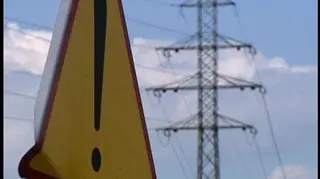 Prezes urzędu Regulacji Energetyki nie zdecydował się na całkowitą liberalizację rynku, więc dostawcy energii w dalszym ciągu będą musieli uzyskać jego akceptację dla podwyżek.