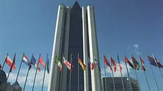 Gazprom i jego spółki obniżają ceny gazu, bo muszą