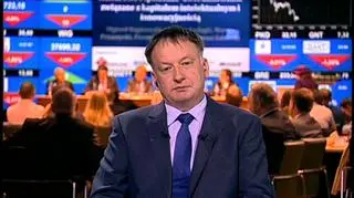 Biura usług płatniczych mają być pod kontrolą Komisji Nadzoru Finansowego – tak zakłada ustawa o usługach płatniczych, która w piątek została opublikowana w Dzienniku Ustaw. W jaki sposób właściciele takich okienek powinni się przygotować do nowych wymagań? Kogo dotyczy nowe prawo, które wejdzie w życie za 3 tygodnie. Paweł Blajer rozmawia z Krzysztofem Brodą, zastępcą dyrektora Pionu Nadzoru Bankowego KNF.