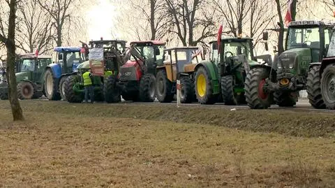 Rolnicy blokują kolejne drogi. Chcą odszkodowań