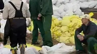 Dwa miliardy złotych na pomoc dla powodzian.