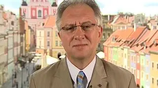 Projekt stoczniowy realizowany przez DGA zakończony. Przypomnijmy - 16 miesięcy temu Agencja Rozwoju Przemysłu podpisała z DGA umowę na realizację programu wsparcia dla zwalnianych pracowników w stoczniach Gdynia i Szczecin. Obecnie tylko około 27% wszystkich zwolnionych pracowników obu stoczni to osoby poszukujące pracy - mówi prezes zarządu DGA Andrzej Głowacki. Dodaje, że projekt stoczniowy całkowicie rozliczony zostanie w drugim kwartale. Teraz spółka chce zająć się rozbudową grupy kapitałowej. Jak zdradził Andrzej Głowacki na koniec przyszłego roku DGA planuje mieć 15 spółek w grupie. 
