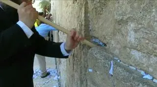 Ściana Płaczu została oczyszczona z modlitw
