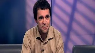 Zagraniczne wakacje z zagranicznym biurem podróży. Planując wakacyjny urlop możemy kupić wycieczkę tańszą nawet o kilkaset złotych korzystając z zagranicznego biura podróży. To najlepsze rozwiązanie dla osób, które mieszkają w miejscowościach przygranicznych. Gościem programu "Pieniądze od rana" był Dariusz Klimczak z miesięcznika Voyage 
