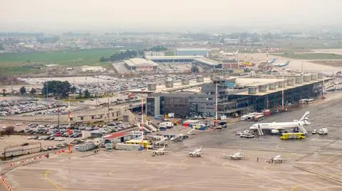 Grecki rząd oficjalnie zatwierdził sprzedaż 14 regionalnych lotnisk niemieckiej firmie Fraport za 1,23 mld euro