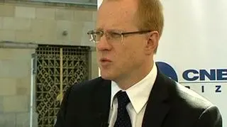 Polski rynek kapitałowy jest dojrzały i nie trzeba stosować zabiegów protekcjonistycznych - powiedział w TVN CNBC Biznes prezes warszawskiej Giełdy Papierów Wartościowych, Ludwik Sobolewski. Dziś polska giełda obchodzi 18-lecie istnienia. O to, jak prezes GPW ocenia te lata, a także o plany na przyszłość polskiego parkietu, gościa "Dnia na Rynkach" pyta Marek Tejchman.