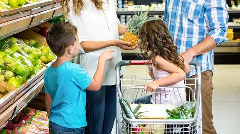 Lidl i 5 10 15 partnerami Karty Dużej Rodziny, będą zniżki na produkty