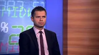 Europejski Bank Centralny zostawił stopy procentowe na niezmienionym poziomie, zgodnie z oczekiwaniami analityków. Według eksperta z BZ WBK, Piotra Bujaka dla rynków ważniejsza będzie konferencja prasowa EBC, na której poznamy prognozy dla inflacji i PKB w strefie euro.