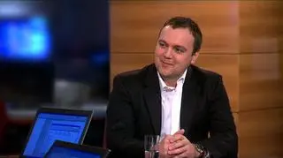 Nie brak chętnych na kupno pakietu akcji DSS a spółka będzie chciała znaleźć inwestora, powiedział w TVN CNBC Paweł Narkiewicz. Zdaniem prezesa spółki Calatrava i członka zarządu DSS biznes kruszyw jest atrakcyjny dla inwestorów jednak obecnie sprzedaż akcji DSS byłaby nieopłacalna ze względu na problemy spółki. O planach dla DSS a także o wynikach spółki Calatrava z Pawłem Narkiewiczem rozmawiał Rafał Hirsch.