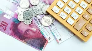 UOKiK stanął po stronie frankowiczów. Co to oznacza?