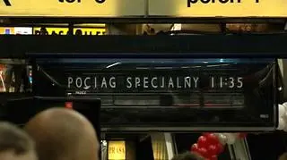 Wsiąść do pociągu...NIE bylajakiego. PKP Intercity ogłosiło wart półtora miliarda złotych przetarg na super nowoczesny tabor. Mknące nawet 250 km na godzinę pociągi mają ruszyć jeszcze przed Euro 2012.