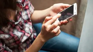 Miliony osób korzystających z aplikacji randkowych na smartfony znajduje się na celowniku cyberataków