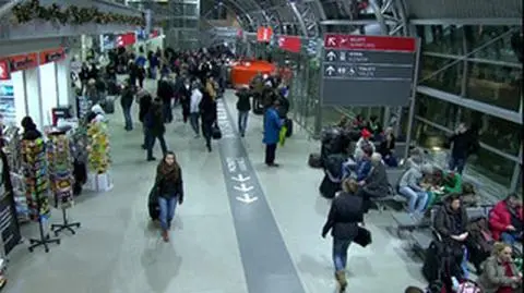 Lotnisko w Modlinie staje na nogi. 350 tys. pasażerów w 2013 roku