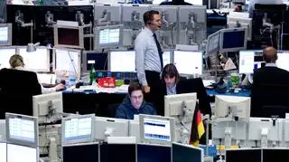 Deutsche Bank zamknął ubiegły rok nienotowaną w swej historii stratą około 6,7 mld euro