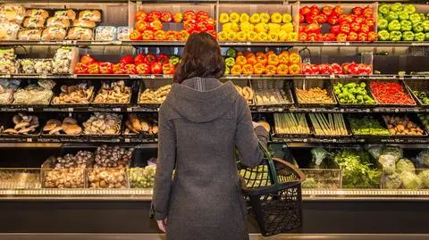 Od marca obowiązują kary za marnowanie jedzenia