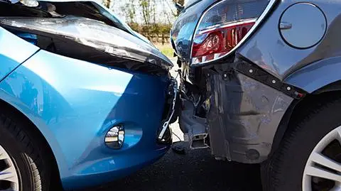 Compensa i WARTA opóźniały wypłatę odszkodowań. KNF nałożył wysoką karę