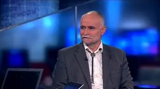 Ile pieniędzy będziemy zostawiać na stacjach benzynowych? Będzie lżej, czy może jeszcze gorzej? Część analityków spodziewa się, że ropa wkrótce znów zacznie drożeć, w ślad za sięgającymi rekordowych poziomów metalami szlachetnymi. Inni uważają, że z powodu spowolnienia gospodarek, w drugim półroczu spadnie popyt na ropę a jej cena nie wzrośnie. Co dalej z cenami ropy? - rozmowa z Maciejem Gierejem, prezesem Mennicy - Metale Szlachetne, byłym prezesem Nafty Polskiej.
