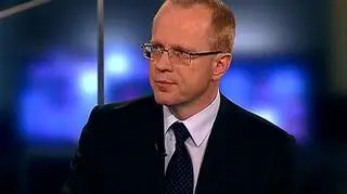 Pięć spółek, kilkunastu maklerów, indeks WIG o wartości 1000 punktów i 112 złożonych zleceń - tak 18 lat temu wyglądała pierwsza sesja na Giełdzie Papierów Wartościowych w Warszawie. Jak przez te 18 lat zmieniła się giełda? Co się udało a co nie, pytaliśmy naszego gościa, Ludwika Sobolewskiego, prezesa GPW.