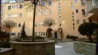 39 właścicieli mieszkań wystąpiło z pozwem zbiorowym przeciwko giełdowej spółce Dom Development. Domagają się naprawienia szkód w apartamentowcu na warszawskiej Ochocie. O szczegółach Dominik Cierpioł 
