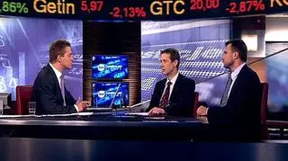 Obradujący w L'Aquili przywódcy siedmiu potęg gospodarczych świata i Rosji ostrzegli w środę przed nadal niepewną sytuacją gospodarczą i jej możliwymi skutkami społecznymi. Czego możemy się spodziewać jeszcze po szczycie najbardziej uprzemysłowionych państw, pytaliśmy naszych gości: Andrzeja Bobińskiego z Centrum Stosunków Międzynarodowych oraz Jarosława Karpińskiego dyrektora zarzadzajacego FMC Management. 