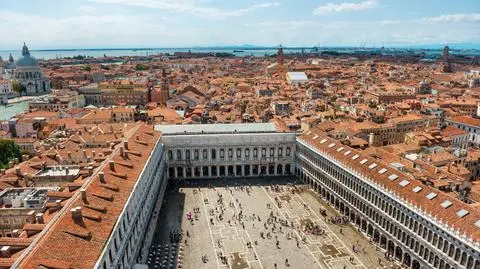 Władze Wenecji zapowiadają karanie oszustów żerujących na turystach