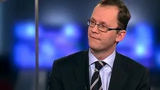 Rząd nie myśli długofalowo a zmieniając prawo nie bierze pod uwagę interesów przedsiębiorców, uważa prezes Forum Obywatelskiego Rozwoju, Jarosław Bełdowski. Według niego podobnie może być przy zapowiadanym przez premiera, zmienianiu najważniejszej ustawy - konstytucji. Zdaniem prezesa FOR-u, system prawny w Polsce można poprawić bez zmian w ustawie zasadniczej