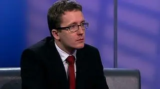 Dziś poznamy dane dotyczące dynamiki produkcji przemysłowej w lipcu. Analitycy spodziewają się wzrostu produkcji o 12 procent rok do roku, wobec 14,5-procentowego wzrostu odnotowanego w czerwcu. Ich zdaniem utrzymanie wysokiej dynamiki produkcji to efekt niskiej bazy z ubiegłego roku oraz pozytywnych tendencji w gospodarce wspartych sezonem prac budowlanych. Więcej na ten temat w rozmowie Pawła Blajera z Piotrem Kaliszem, głównym ekonomistą Citi Handlowego.