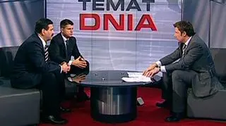 Gorący dzień dla przyszłych emerytów - zwłaszcza dla tych, którzy walczą o pozostawienie im prawa do korzystania z tzw. emerytur pomostowych. Analitycy są zaskoczeni formą, w jakiej upublicznia się kolejne rządowe zmiany. W programie "Fakty Ludzie Pieniądze" sejmowe utarczki podsumowaliśmy z Januszem Śniadkiem, przewodniczącym NSZZ Solidarność i Ryszardem Petru, ekonomistą. 