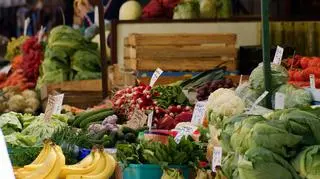 W sklepach spożywczych w centrum Krakowa towaru nie brakuje