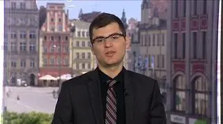 Mocno rosną pesymistyczne nastroje wśród inwestorów. Podobnie złe nastroje były w listopadzie, kiedy strefie euro groził rozpad. O obecnej sytuacji mówi Łukasz Porębski. 