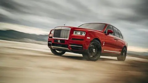 Samochód jak diament. Rolls-Royce zaprezentował pierwszego SUV-a