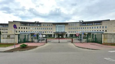 Emerytury w Polsce. ZUS wyśle listy z decyzją o waloryzacji i trzynastej emeryturze